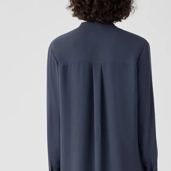 Eileen Fisher Mandarin collar, silk shirt, ocean color worn once XS - Picture 3 of 4